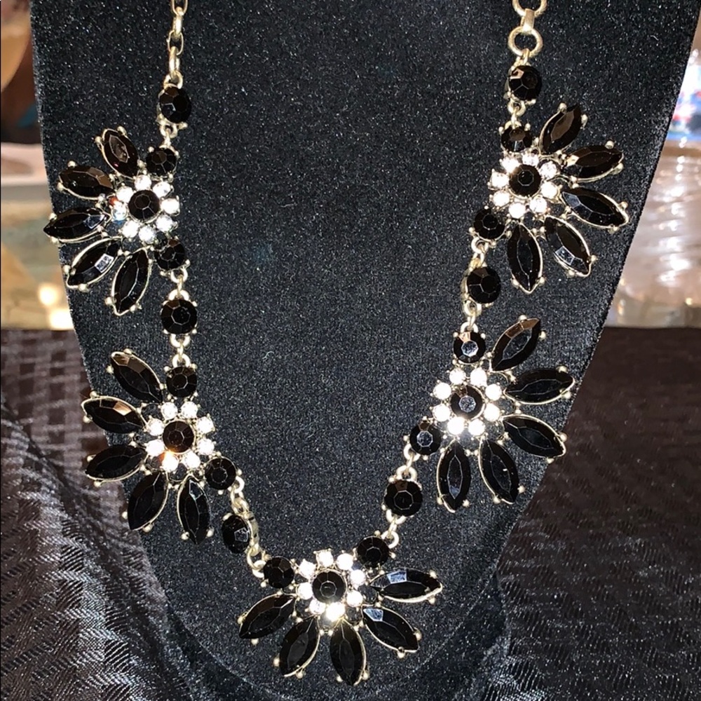 Baby Bloom Necklace Set